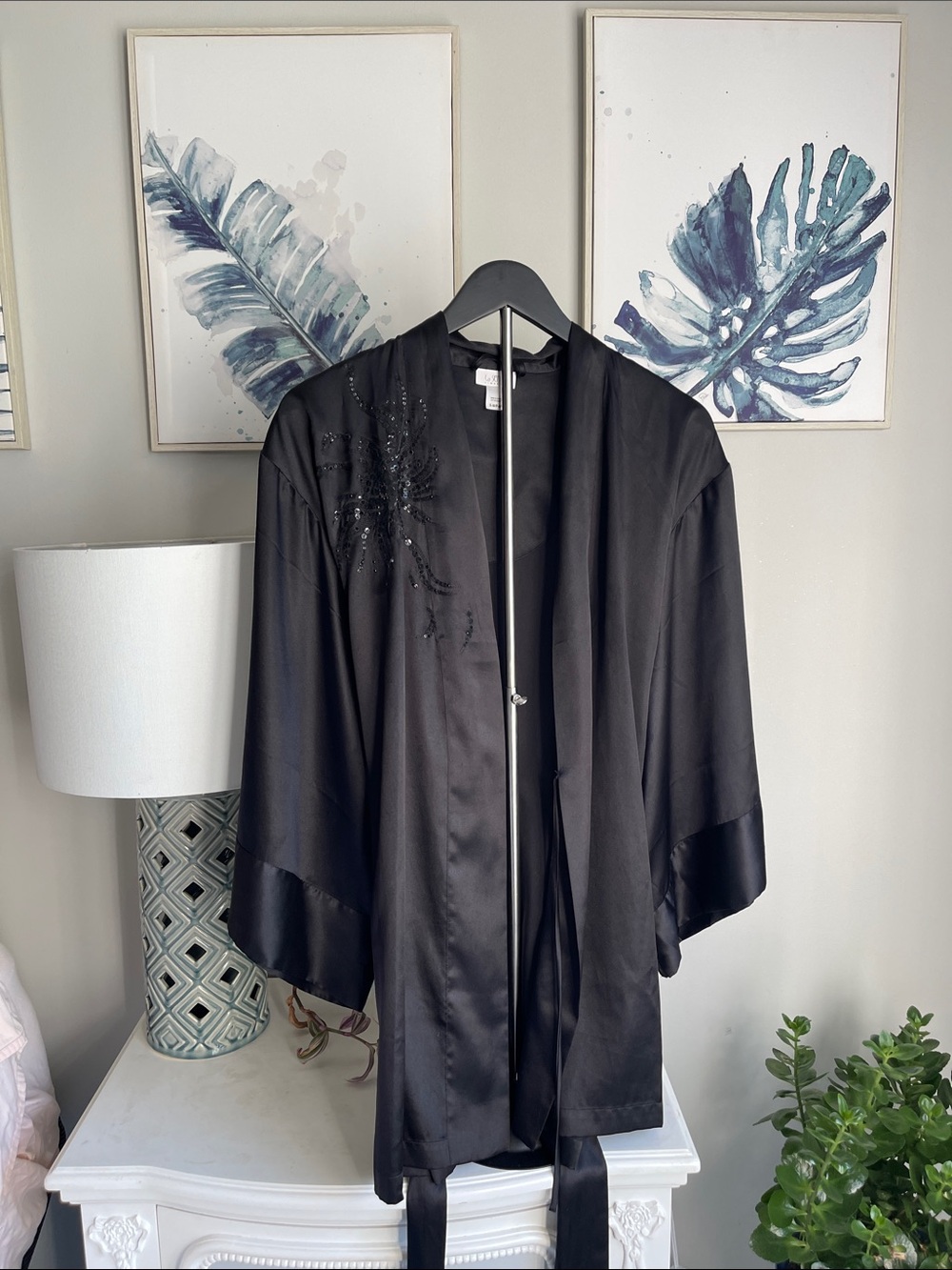 Black satin La Senza kimono robe with black crystals rhinestones - Picture 5 of 6